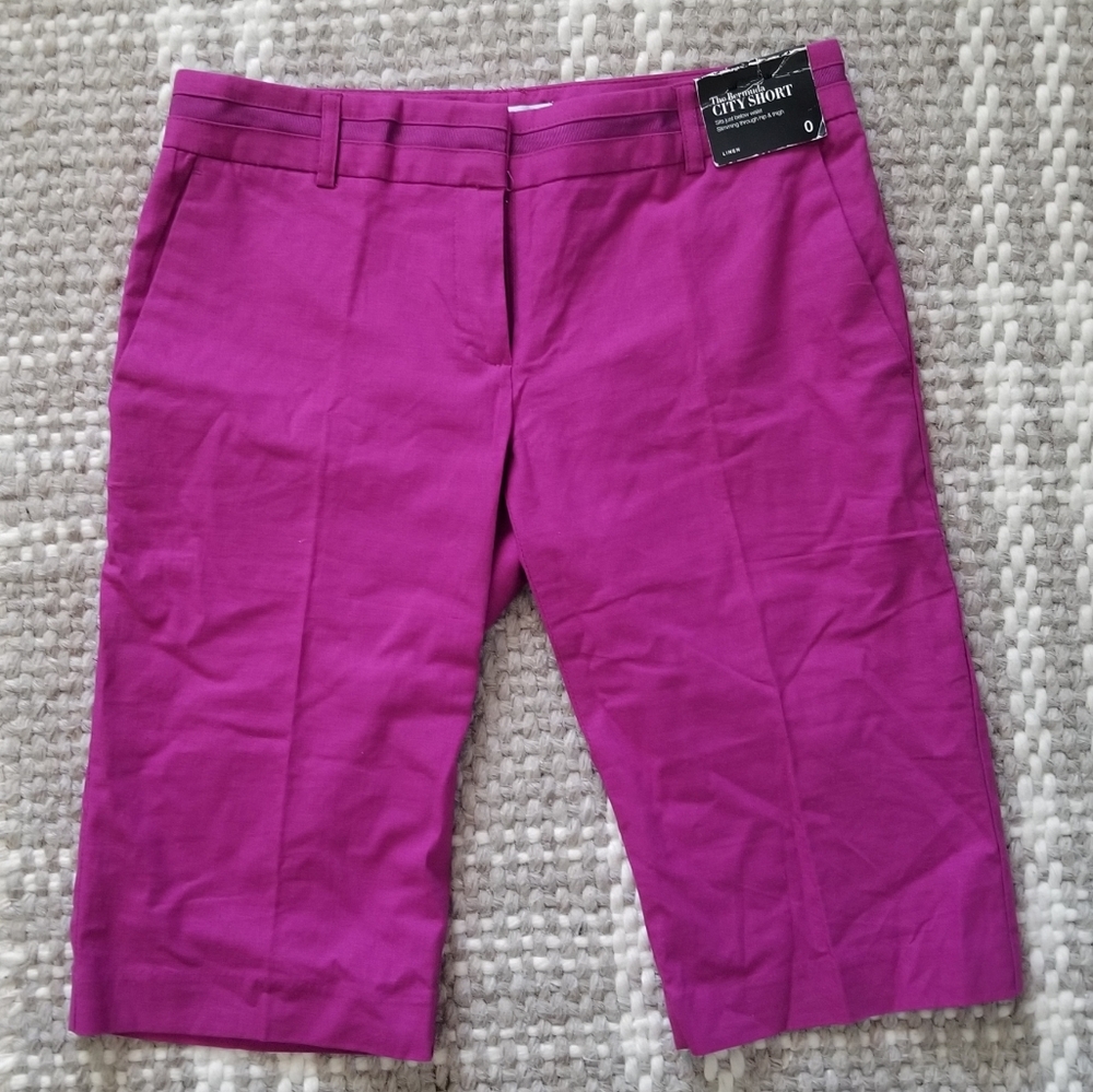 NWT Bermuda City Shorts